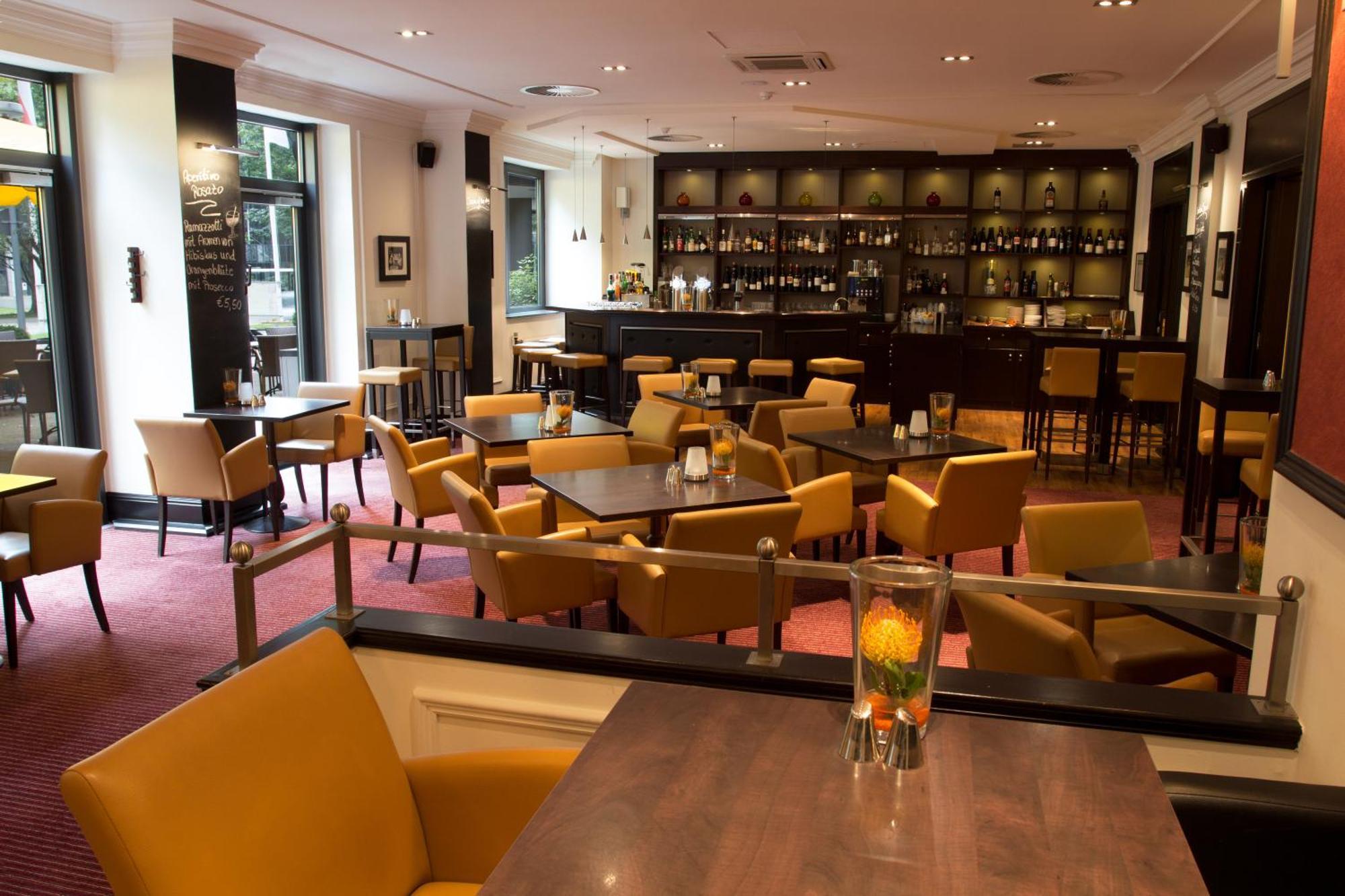 Courtyard By Marriott Duesseldorf Seestern Bagian luar foto