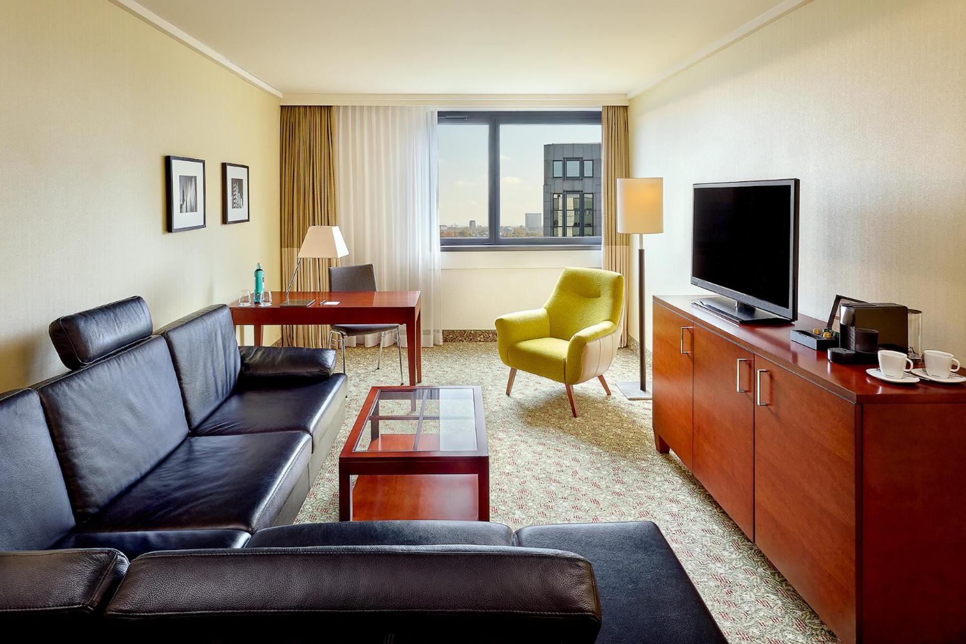 Courtyard By Marriott Duesseldorf Seestern Bagian luar foto