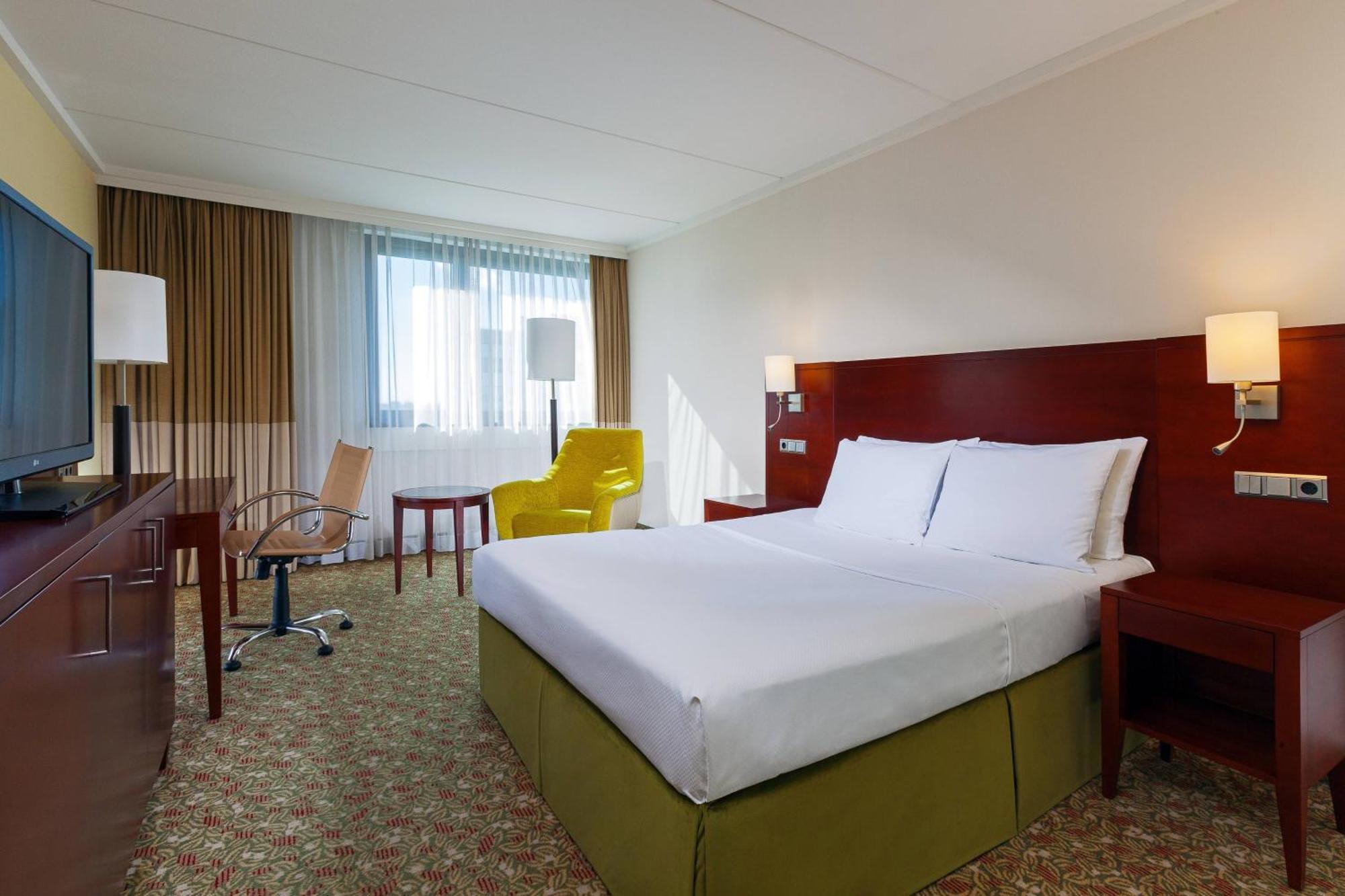 Courtyard By Marriott Duesseldorf Seestern Bagian luar foto
