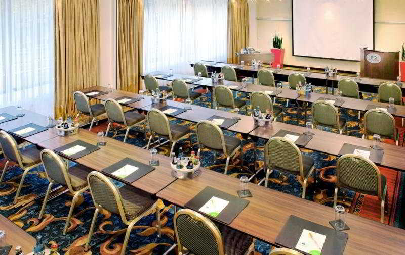 Courtyard By Marriott Duesseldorf Seestern Bagian luar foto